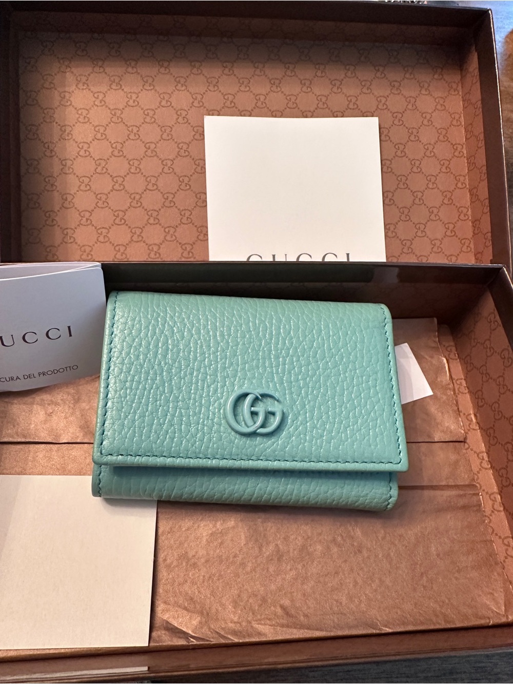 Gucci Mint Leather Compact Wallet with GG Logo